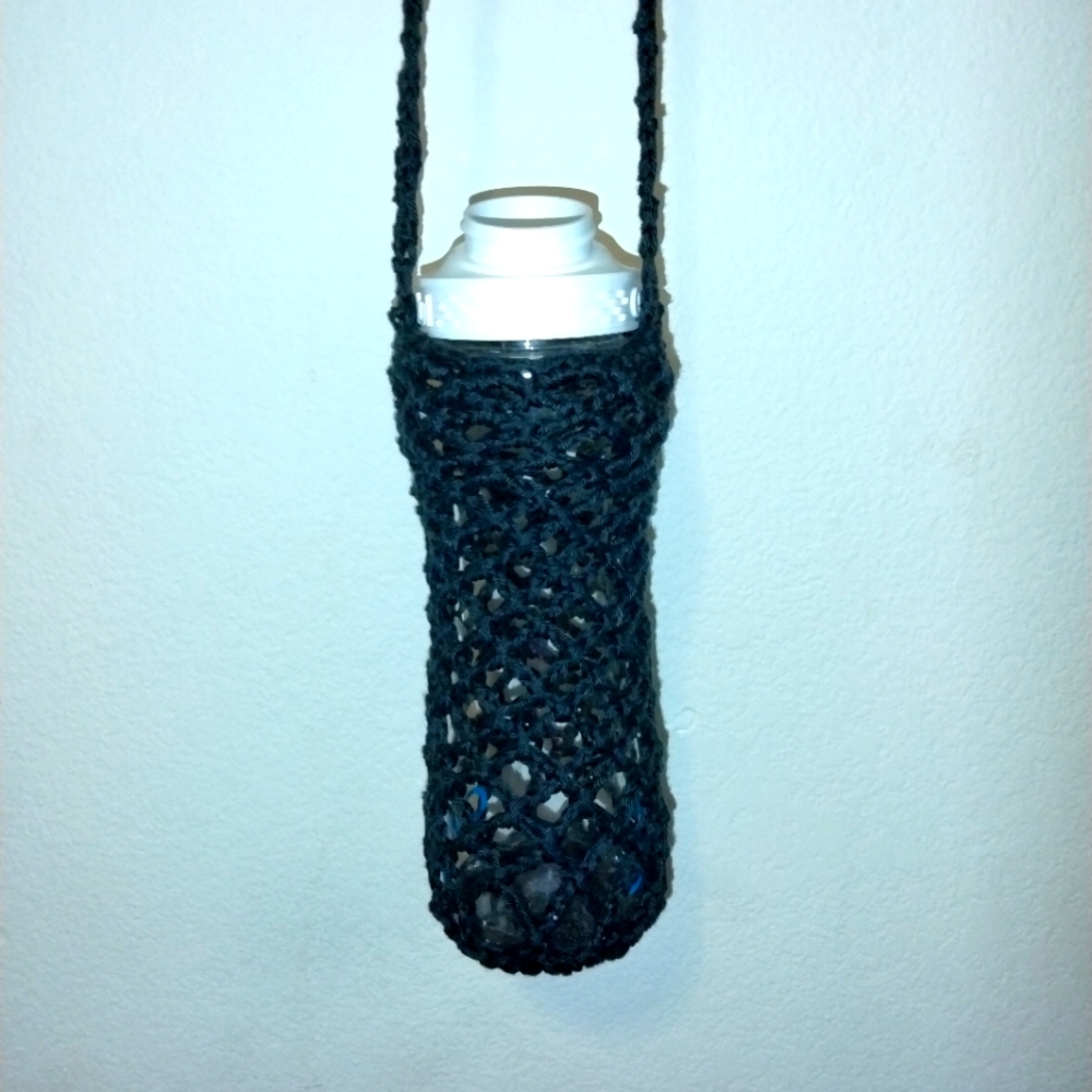 Crochet Cirkul bottle holder NWOT